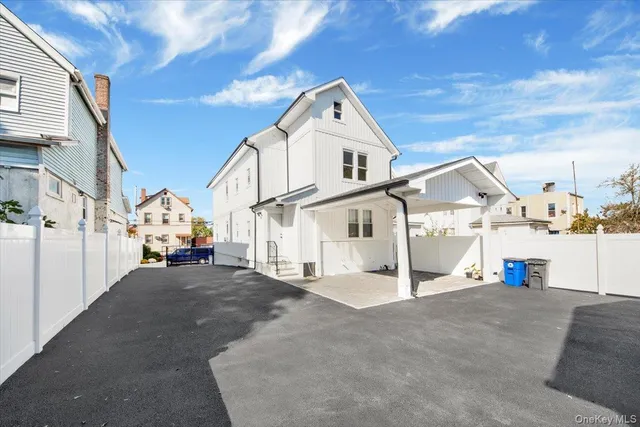 a view of a white house