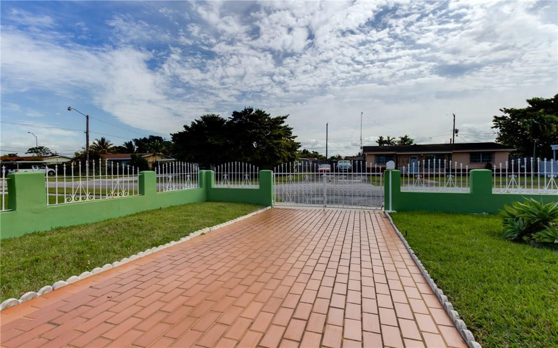 3300 Southwest 94th Court Miami, FL 33165 - Photo 12 of 18 a view of a park with large trees