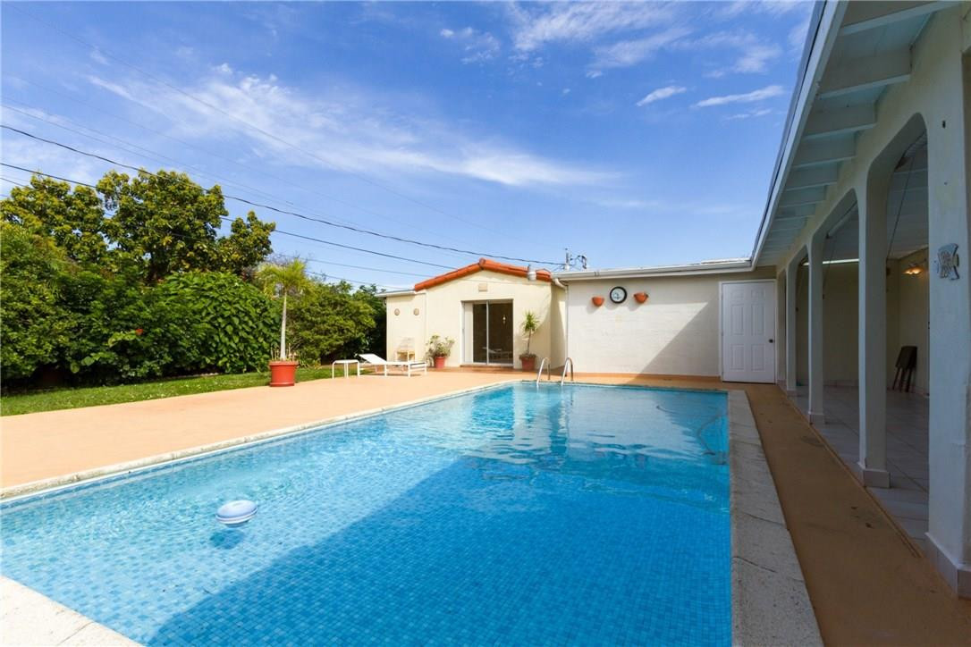 3300 Southwest 94th Court Miami, FL 33165 - Photo 18 of 18 a view of an outdoor space yard and front view of house