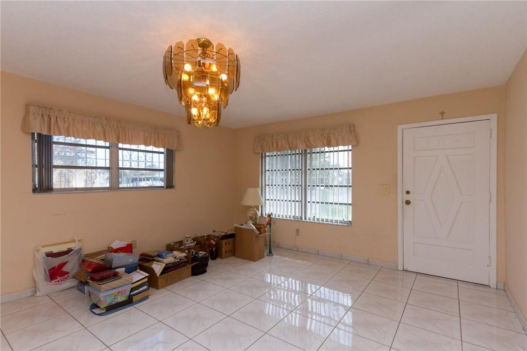 3300 Southwest 94th Court Miami, FL 33165 - Photo 4 of 18 a room with natural light