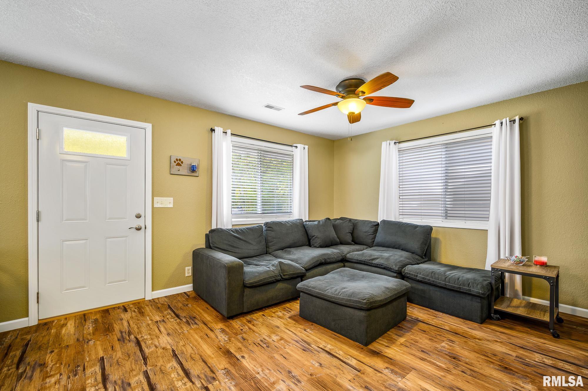 280 Maple Ridge Court Dahinda, IL 61428 - Photo 7 of 27 Gallery Image 7