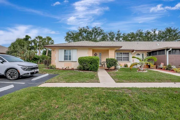 $1,800 | 5840 Summerfield Court, Fort Pierce, FL 34982