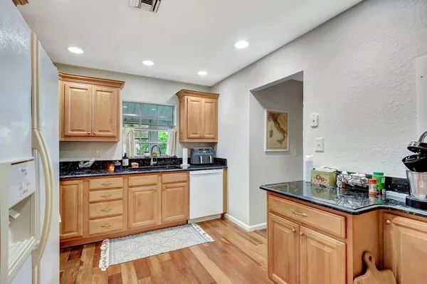 $1,800 | 5840 Summerfield Court, Fort Pierce, FL 34982