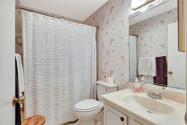 $1,800 | 5840 Summerfield Court, Fort Pierce, FL 34982