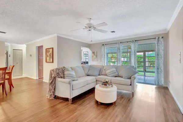 $1,800 | 5840 Summerfield Court, Fort Pierce, FL 34982