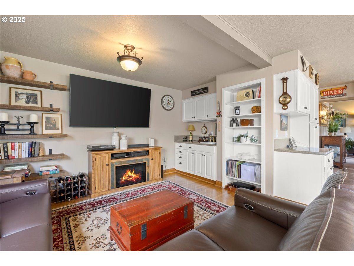 781 North Shr Road Lake Oswego, OR 97034 - Photo 12 of 37 Gallery Image 12