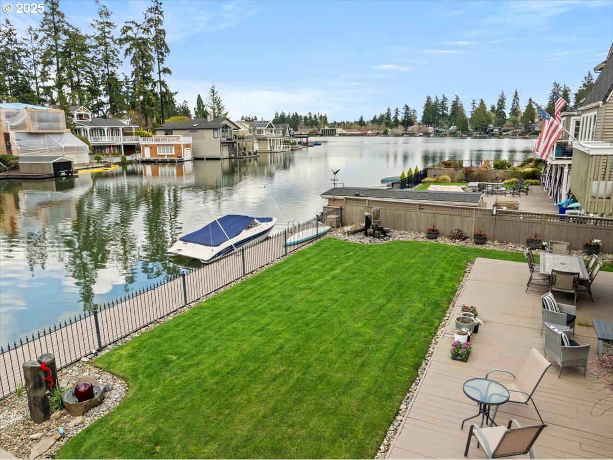 781 North Shr Road Lake Oswego, OR 97034 - Photo 2 of 37 Gallery Image 2