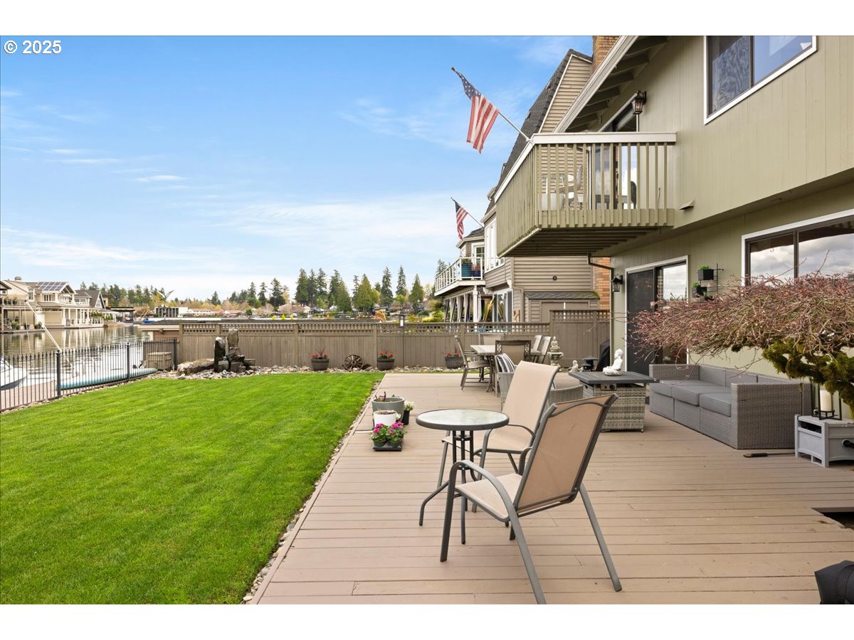 781 North Shr Road Lake Oswego, OR 97034 - Photo 25 of 37 Gallery Image 25
