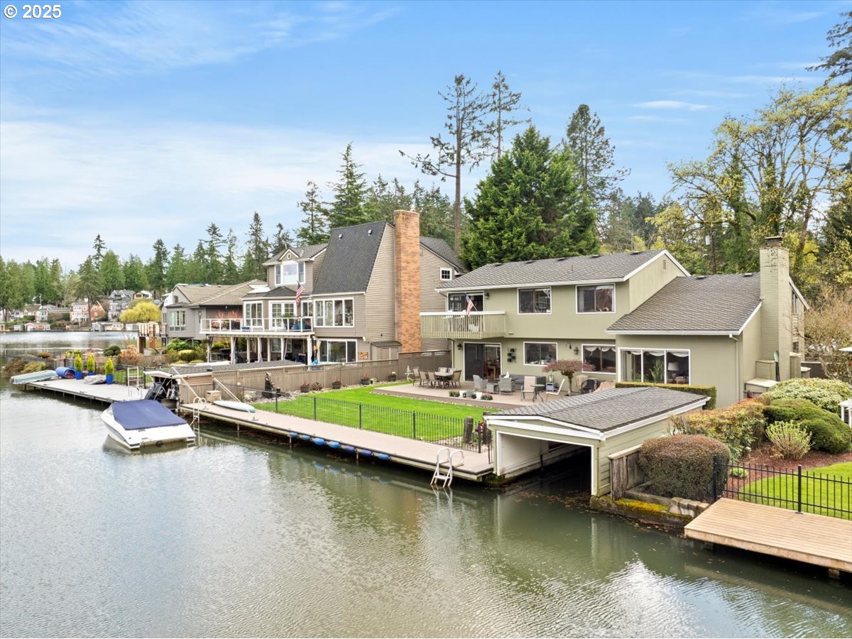 781 North Shr Road Lake Oswego, OR 97034 - Photo 29 of 37 Boat House