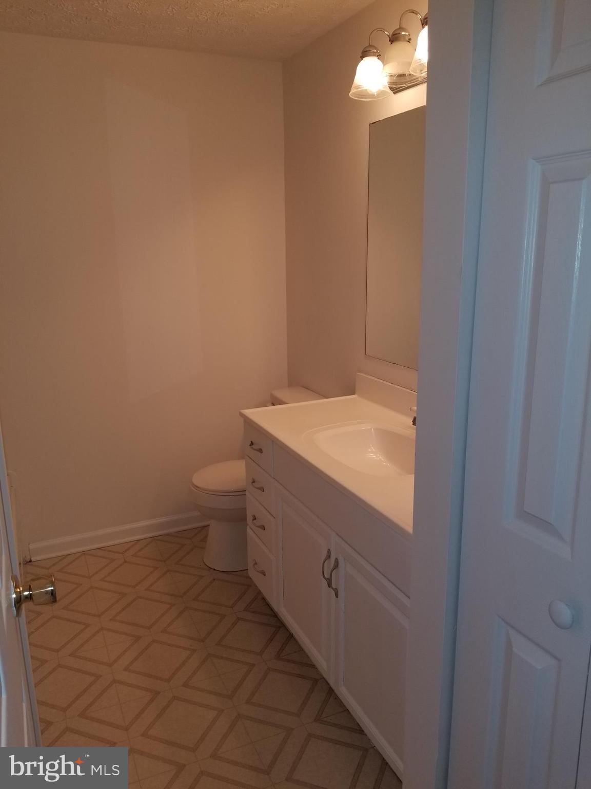 2491 Warm Spring Way Odenton, MD 21113 - Photo 16 of 29 Gallery Image 16