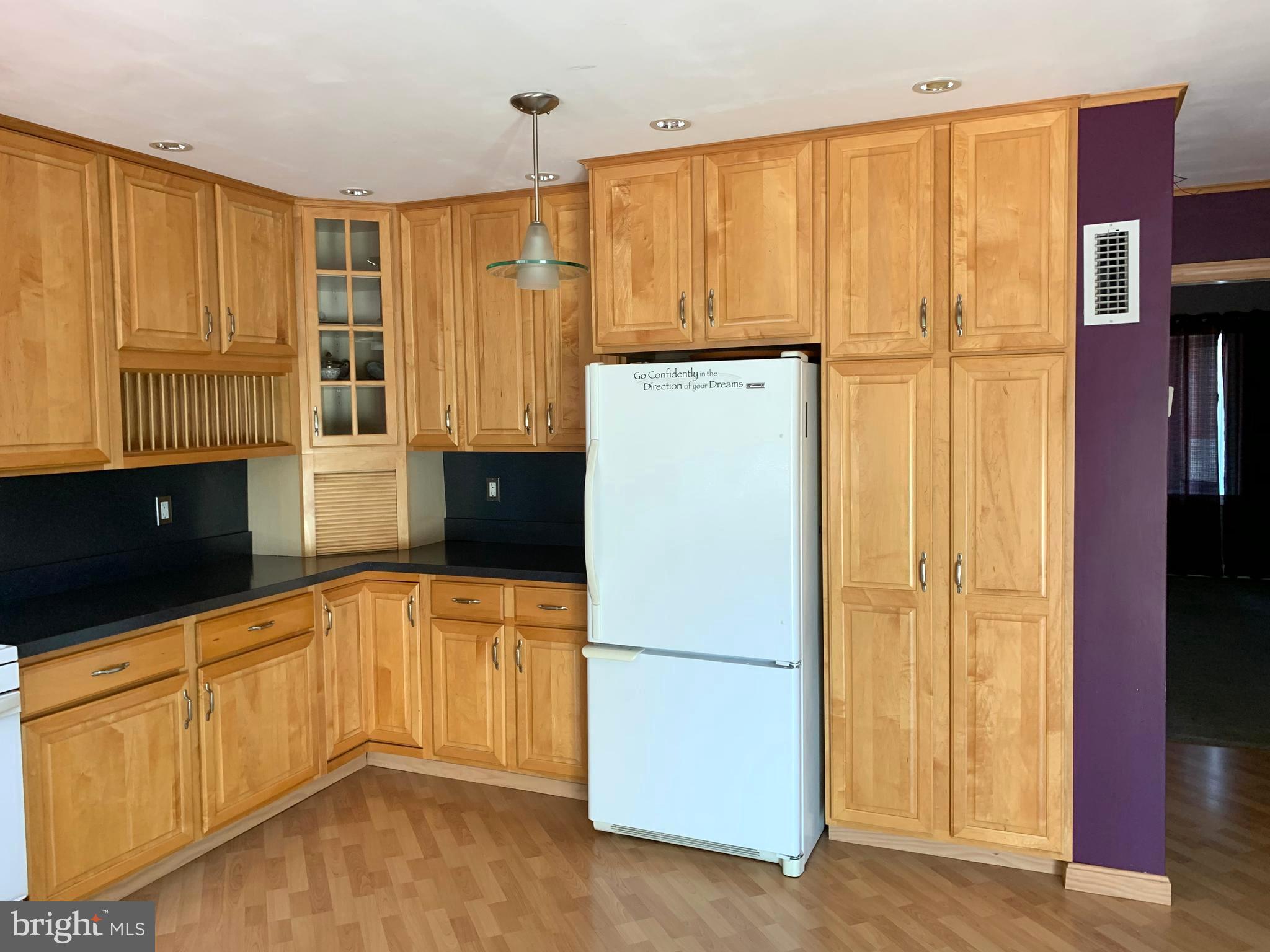 3589 Brookview Road Philadelphia, PA 19154 - Photo 8 of 20 Gallery Image 8