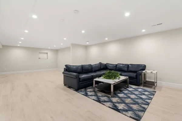 $3,195,000 | 620 High Rock Street, Needham, MA 02492