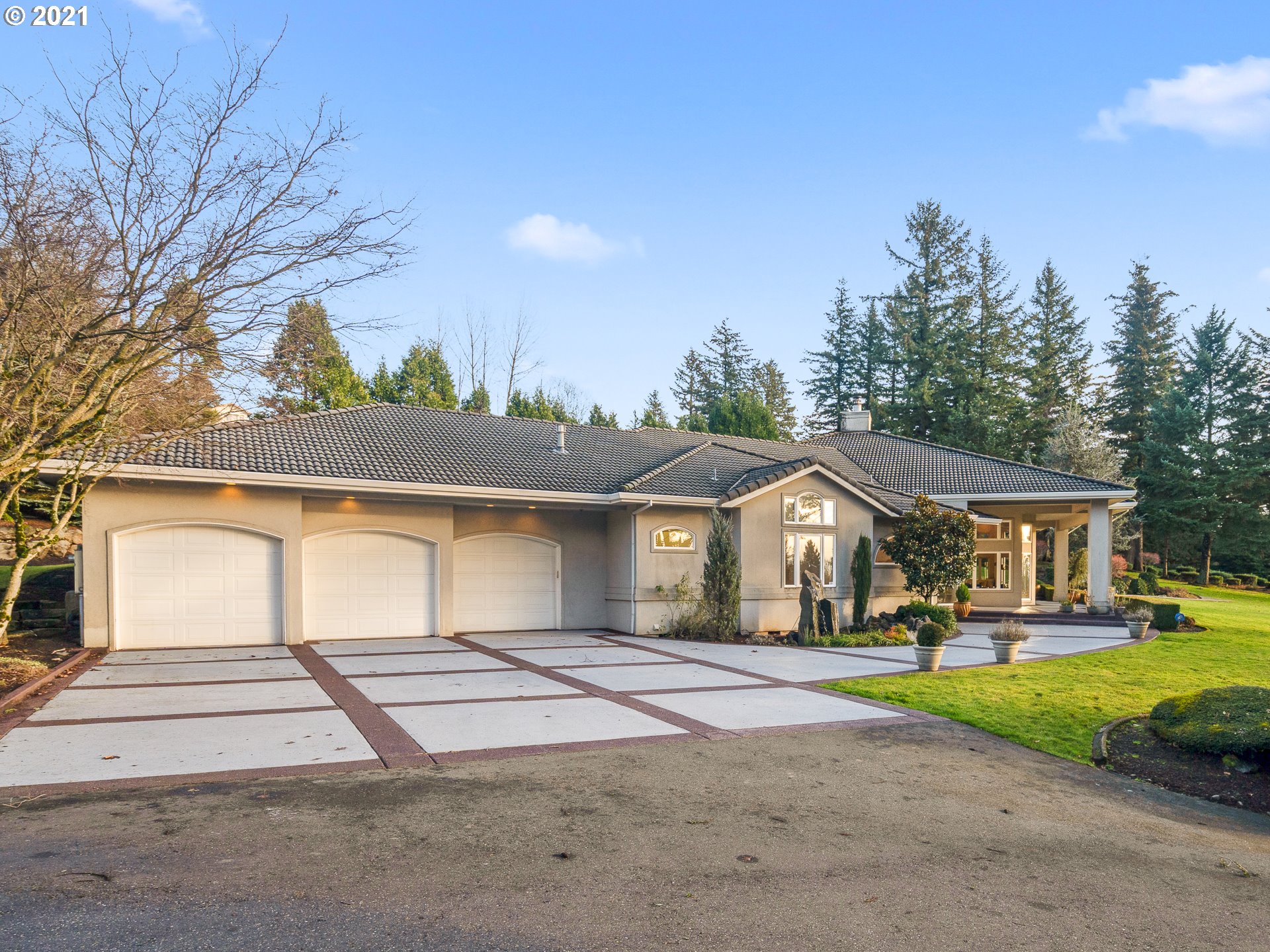 10811 Southeast Idleman Road Happy Valley, OR 97086 - Photo 2 of 31 Gallery Image 2