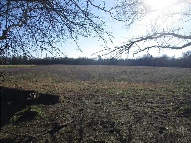 $1,000,000 | 5484 Southwest 40th Street, Columbus, KS 66725