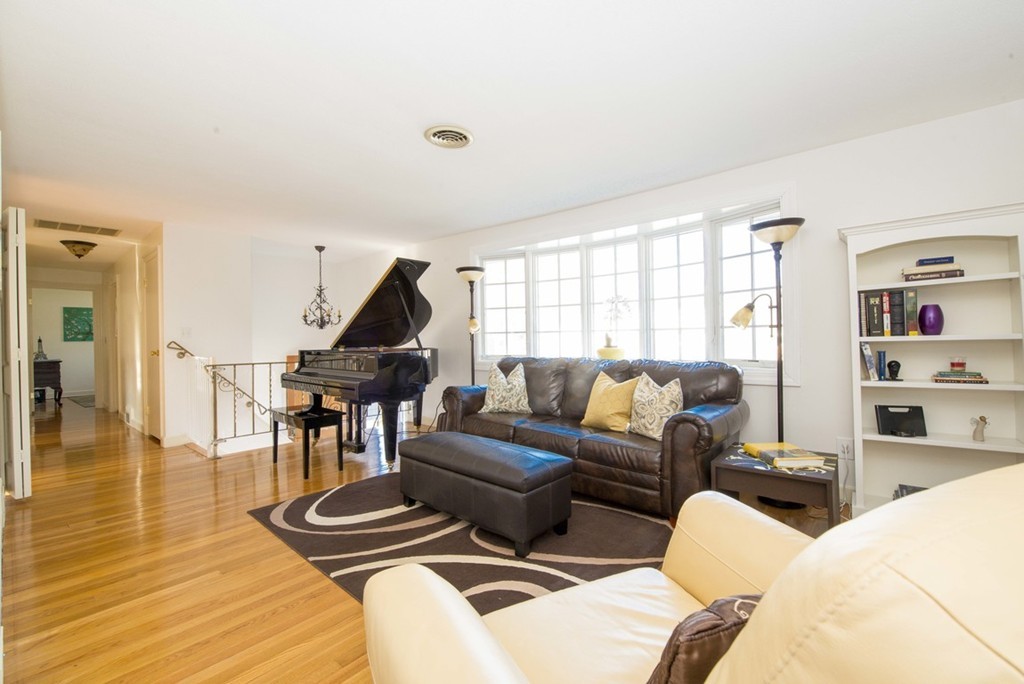 200 Robert Road Dedham, MA 02026 - Photo 4 of 25 Gallery Image 4
