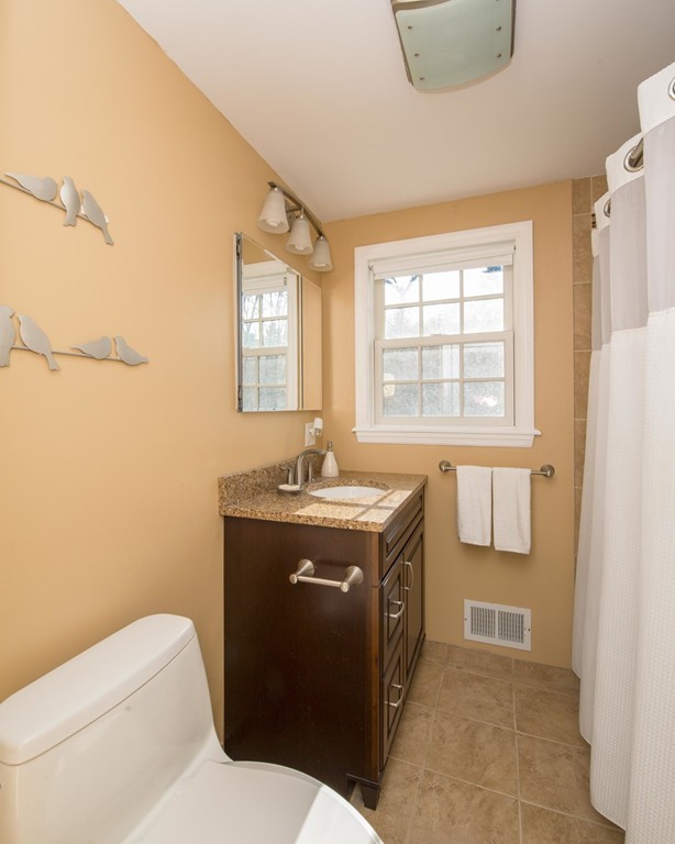 200 Robert Road Dedham, MA 02026 - Photo 10 of 25 Gallery Image 10