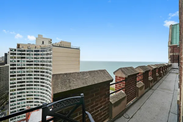 a view of terrace with city view