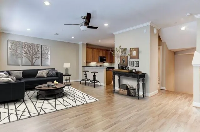 $255,000 | 3001 Murworth Drive, Unit 1602, Houston, TX 77025