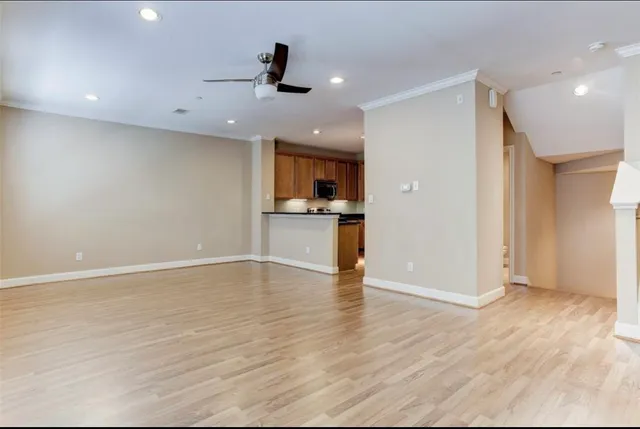 $255,000 | 3001 Murworth Drive, Unit 1602, Houston, TX 77025