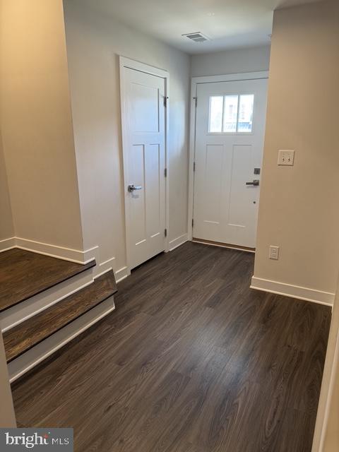 711 Quarry Point Road Malvern, PA 19355 - Photo 5 of 26 an empty room with wooden floor