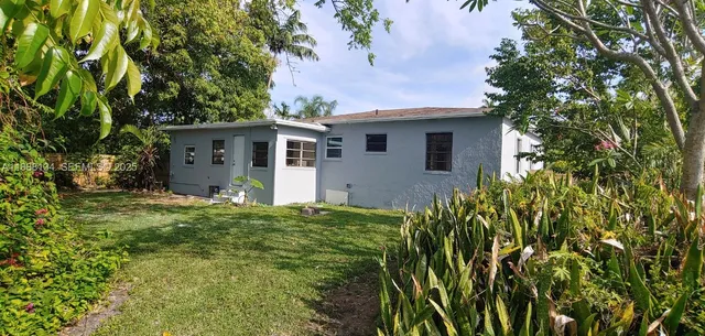 $3,500 | 5770 Southwest 62nd Terrace, Miami, FL 33143