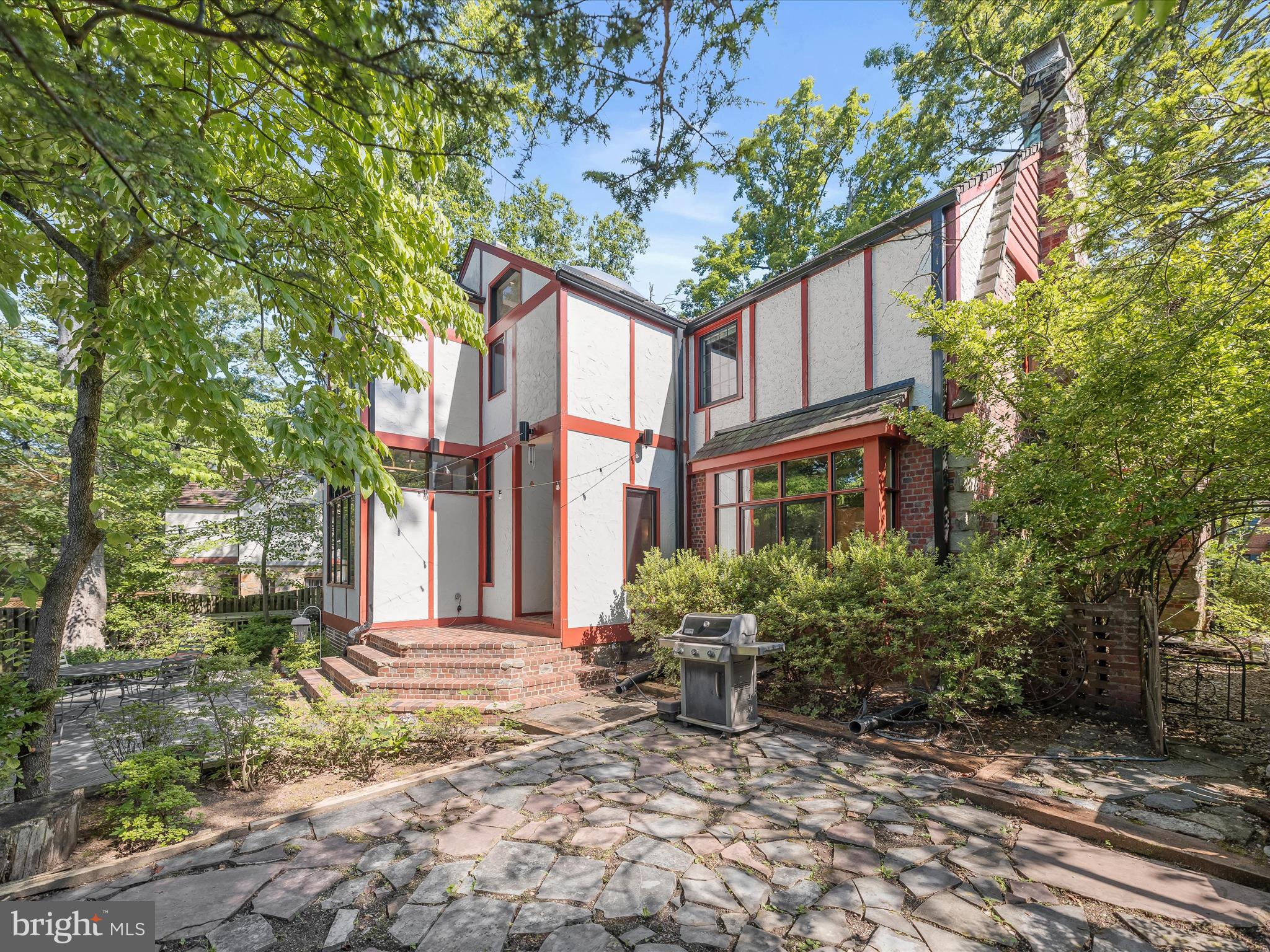 6310 Poe Road Bethesda, MD 20817 - Photo 23 of 46 Alternate view