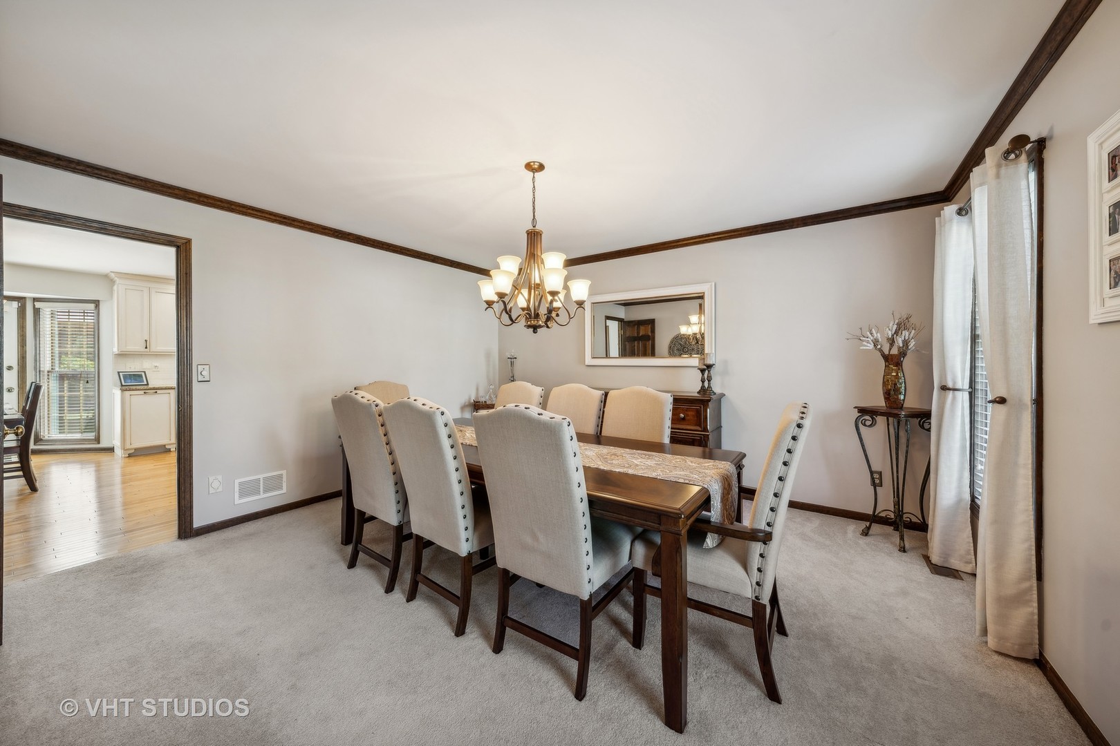 2310 Forest Ridge Road St. Charles, IL 60174 - Photo 3 of 23 a dining room with furniture and window