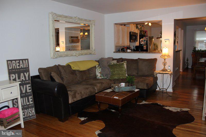 324 Ripka Street, Unit A Philadelphia, PA 19128 - Photo 3 of 13