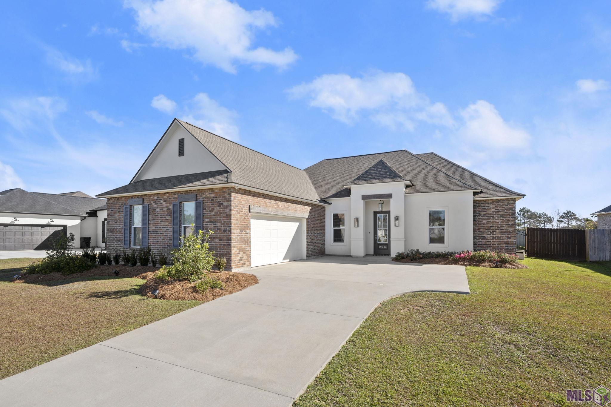 10233 Oak Colony Boulevard Baton Rouge, LA 70817 - Photo 1 of 31