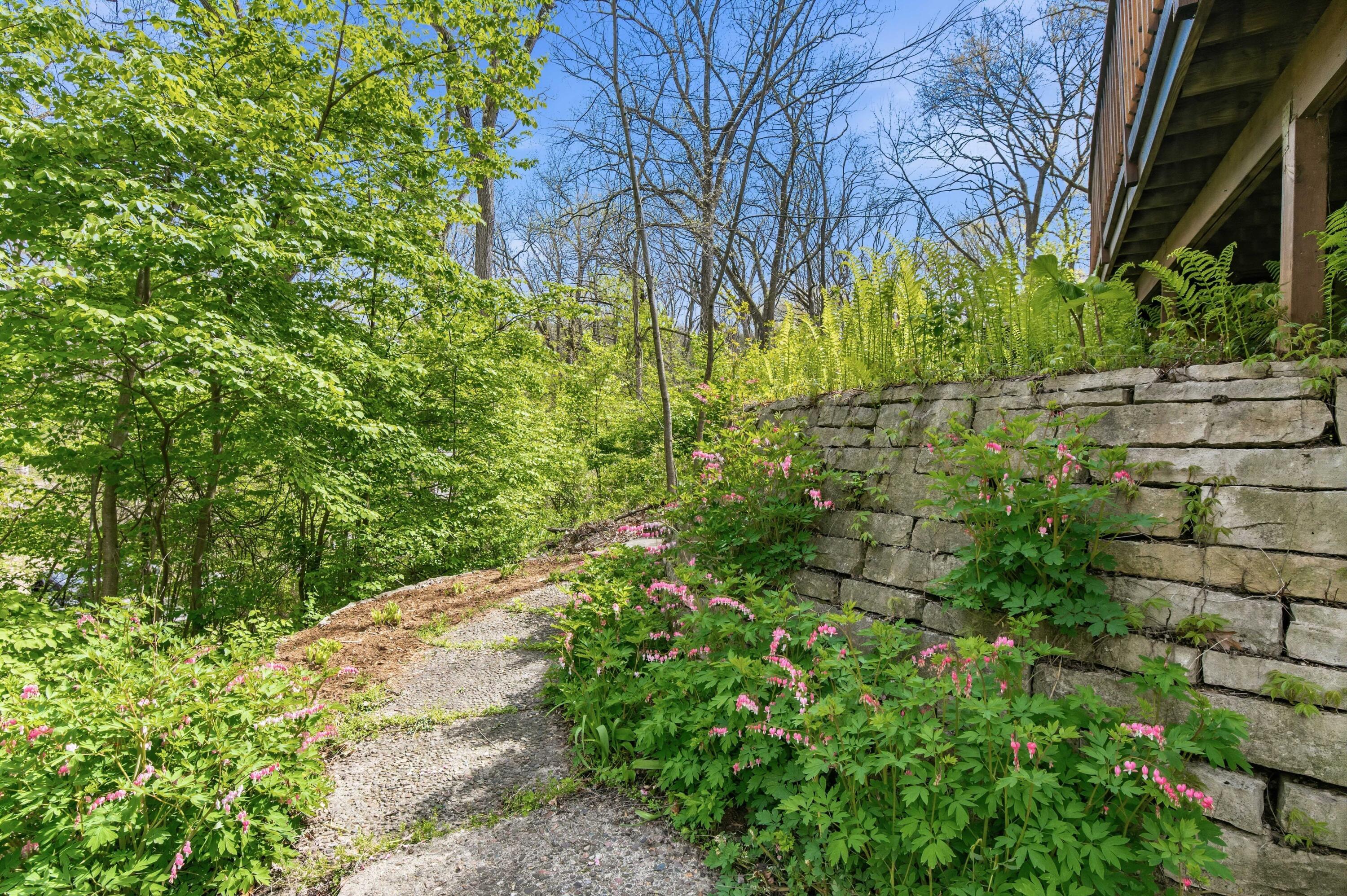 2028 Hillside Court Delafield, WI 53018 - Photo 51 of 55 Hillside-Final-53