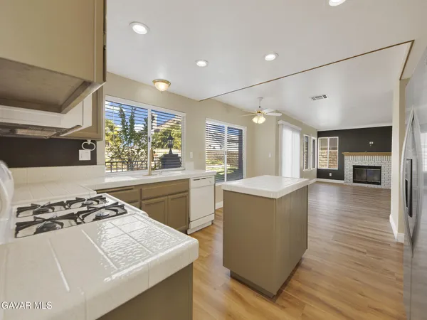 $3,499 | 3201 Angeleno Place, Palmdale, CA 93551