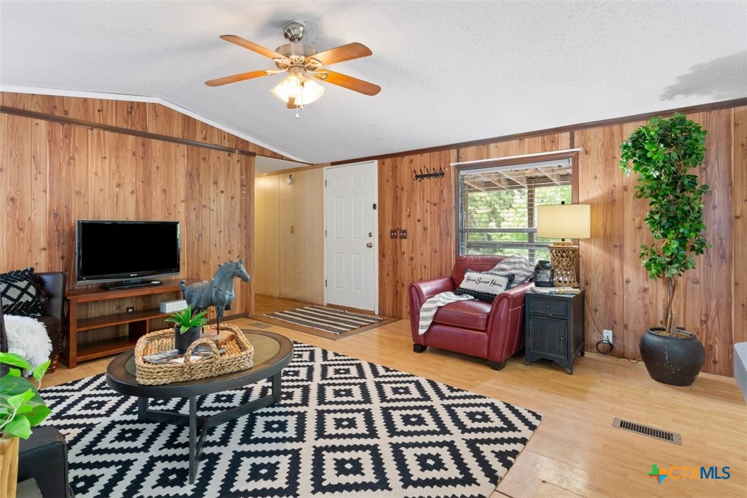 7080 Acres Road Temple, TX 76502 - Photo 8 of 26 Gallery Image 8
