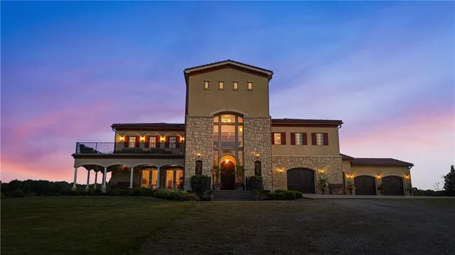 $1,800,000 | 2343 North 600 Road, Edgerton, KS 66021