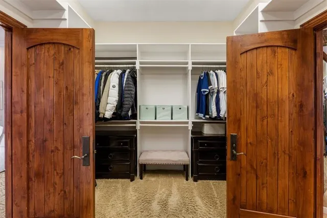 $1,800,000 | 2343 North 600 Road, Edgerton, KS 66021