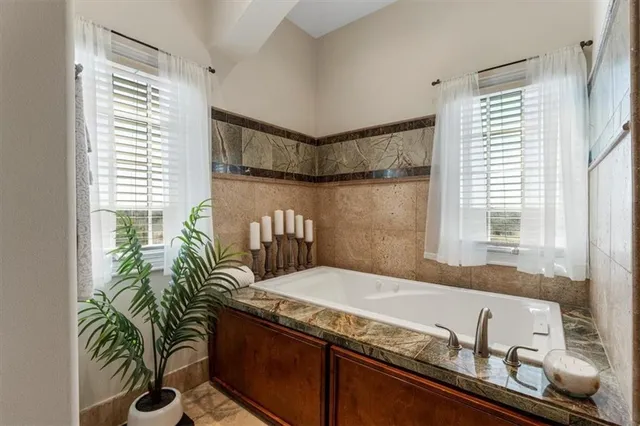 $1,800,000 | 2343 North 600 Road, Edgerton, KS 66021