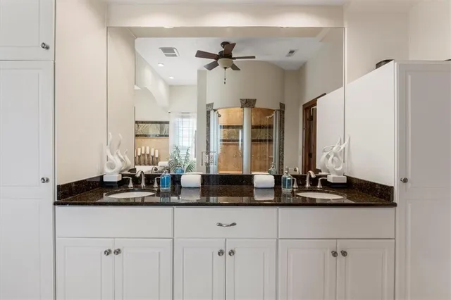 $1,800,000 | 2343 North 600 Road, Edgerton, KS 66021