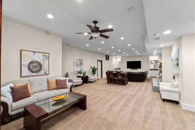 $1,800,000 | 2343 North 600 Road, Edgerton, KS 66021