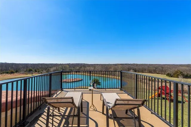 $1,800,000 | 2343 North 600 Road, Edgerton, KS 66021