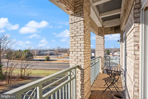 $400,000 | 810 Belmont Bay Drive, Unit 201, Woodbridge, VA 22191