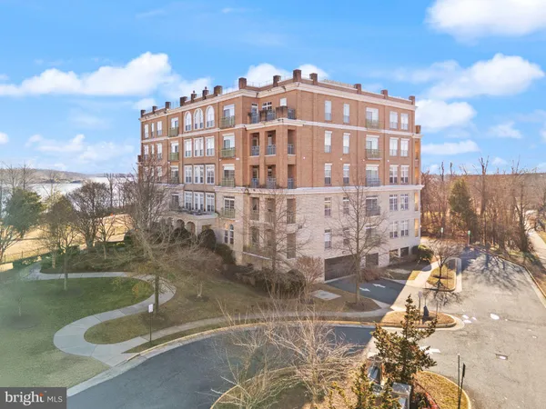 $400,000 | 810 Belmont Bay Drive, Unit 201, Woodbridge, VA 22191