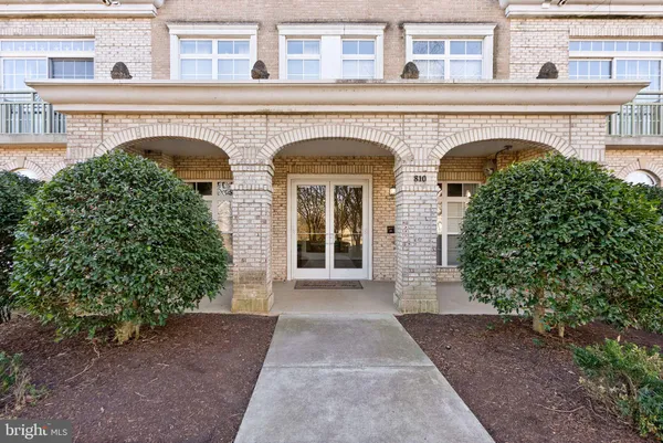$400,000 | 810 Belmont Bay Drive, Unit 201, Woodbridge, VA 22191