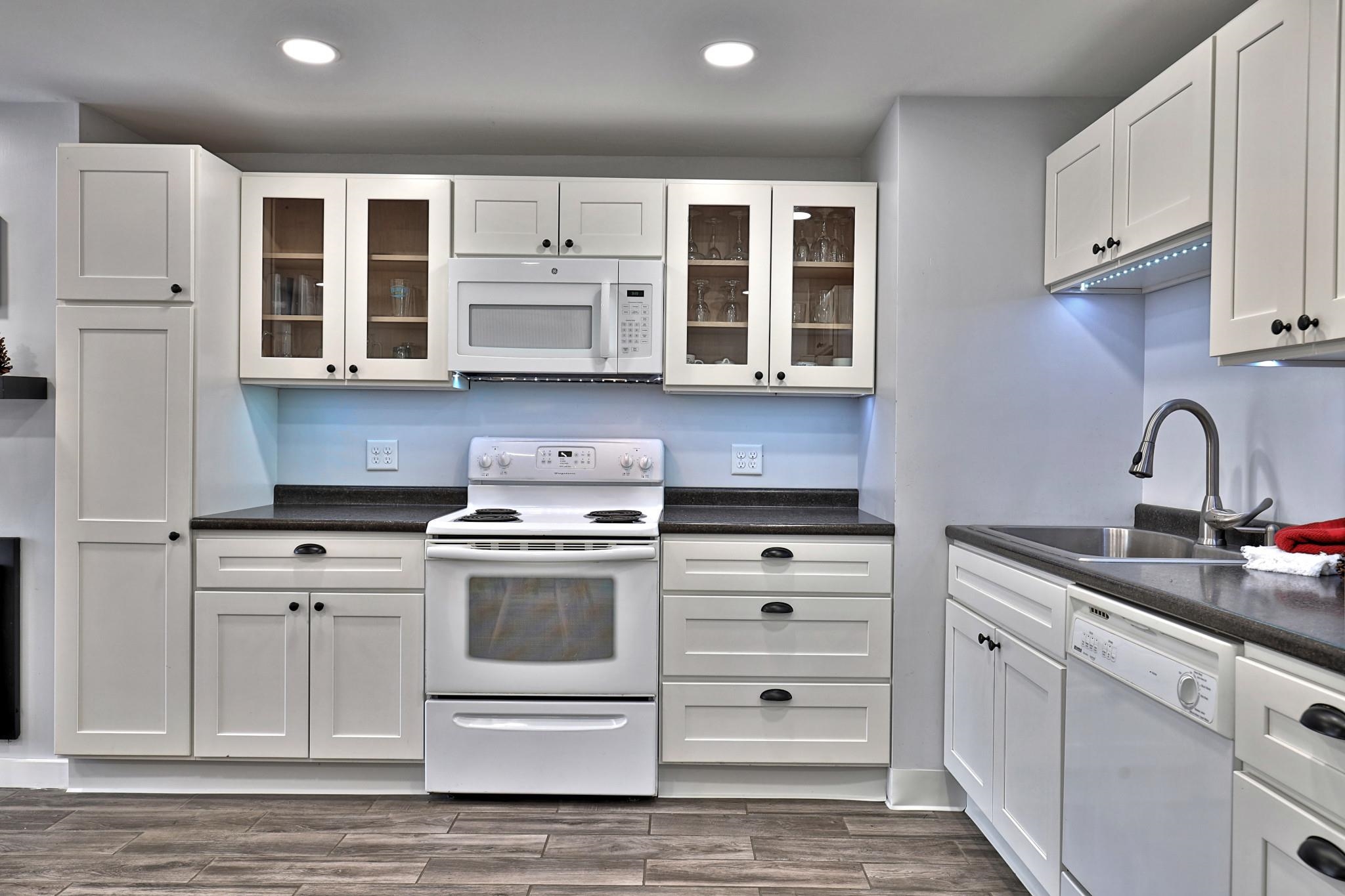 697 East Mountain Road, Unit B2 Killington, VT 05751 - Photo 28 of 33 Gallery Image 28
