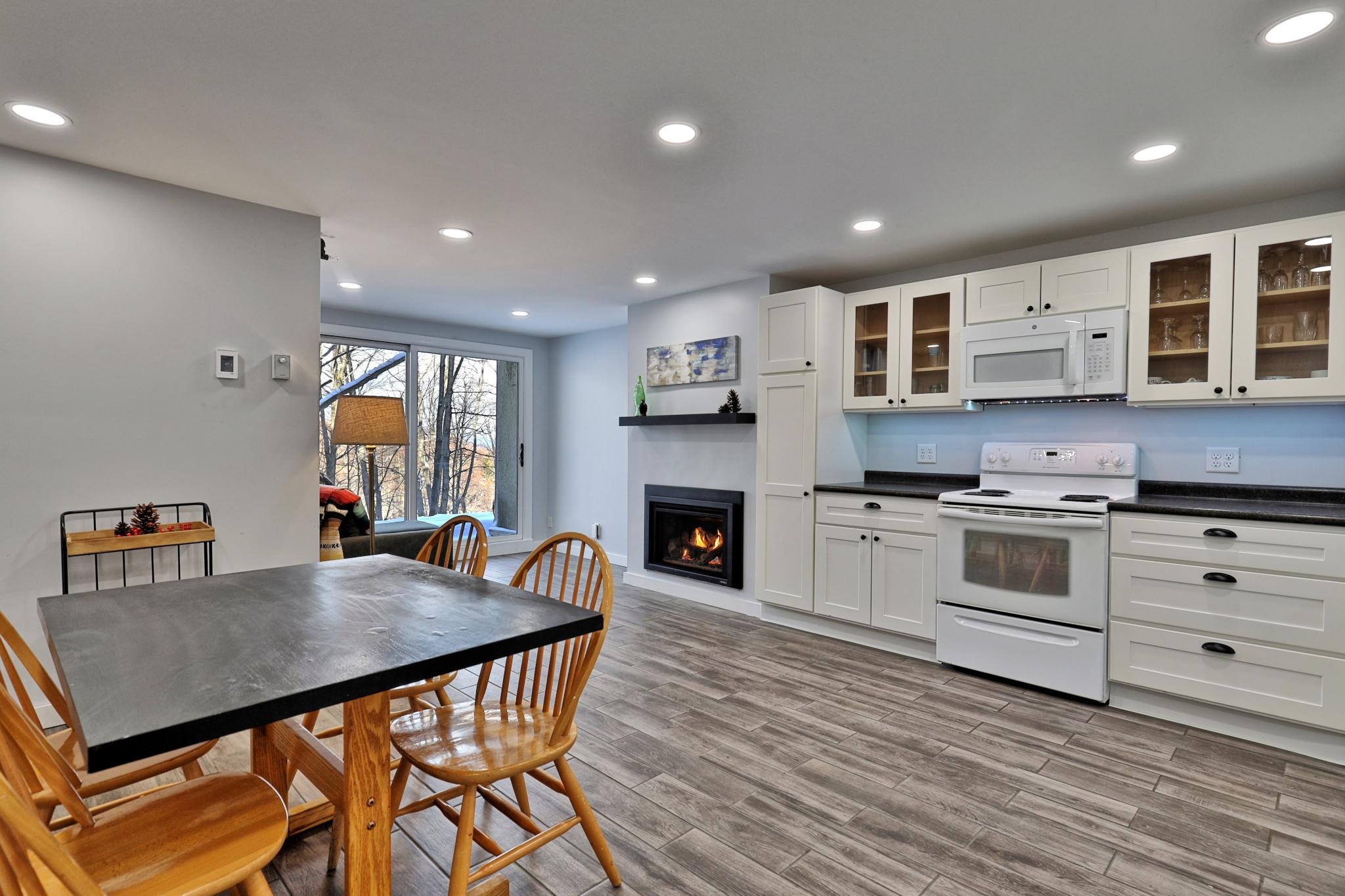 697 East Mountain Road, Unit B2 Killington, VT 05751 - Photo 31 of 33 Gallery Image 31