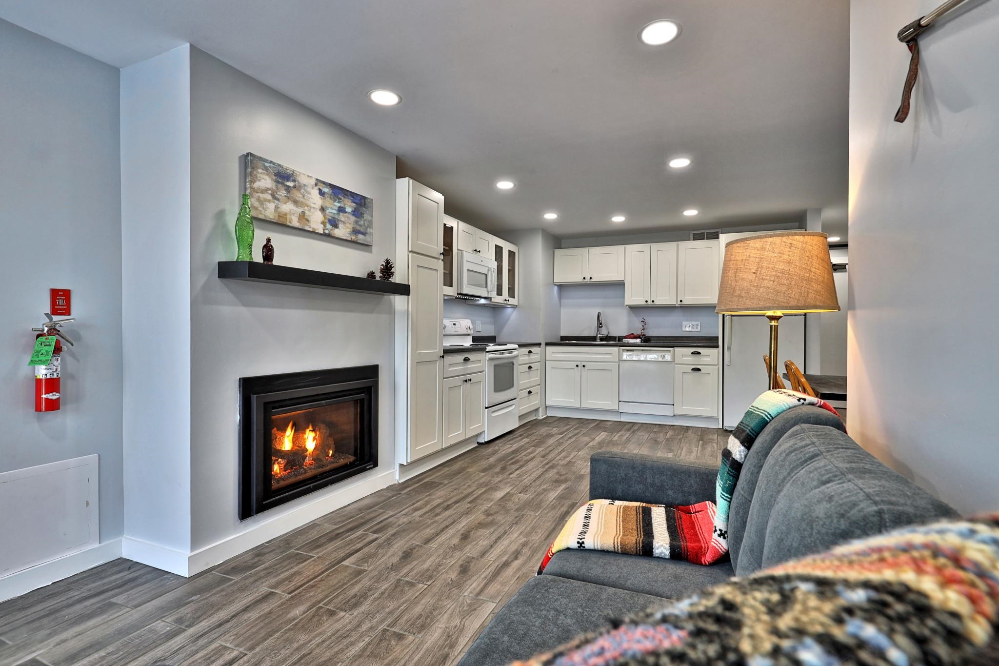 697 East Mountain Road, Unit B2 Killington, VT 05751 - Photo 5 of 33 Gallery Image 5