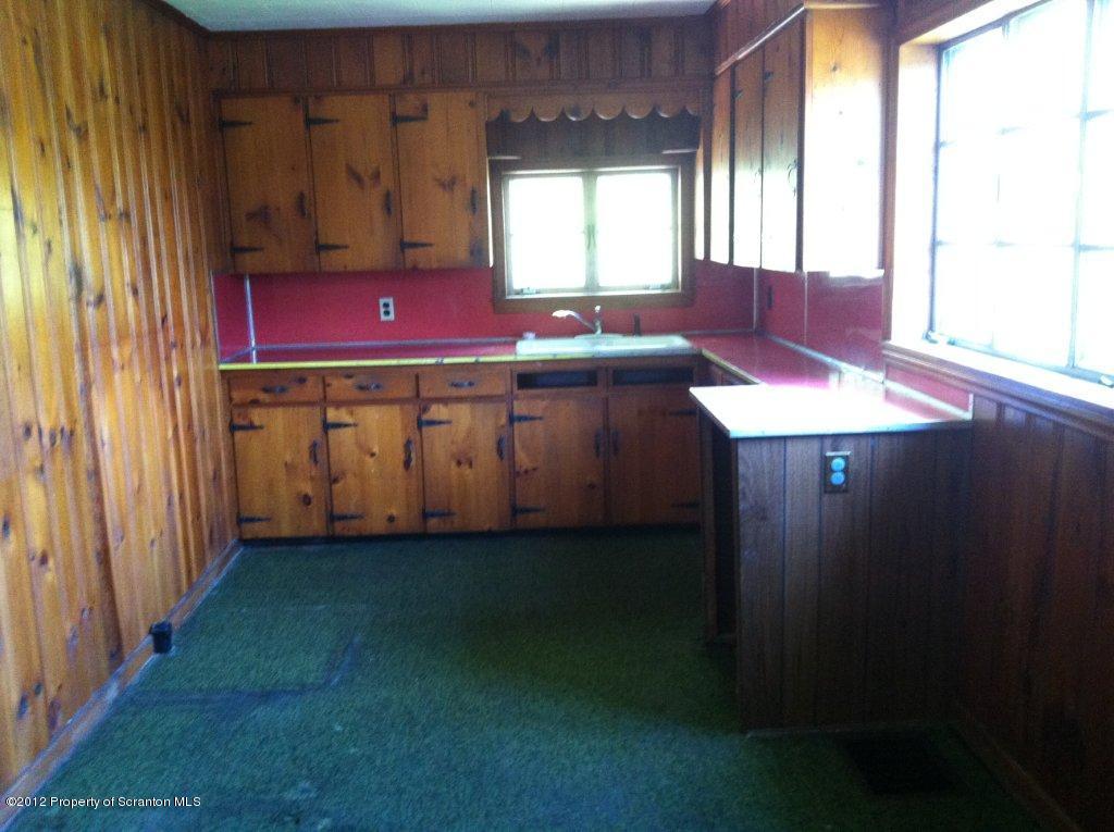 8542 Wimmers Road Moscow, PA 18444 - Photo 3 of 12 Gallery Image 3