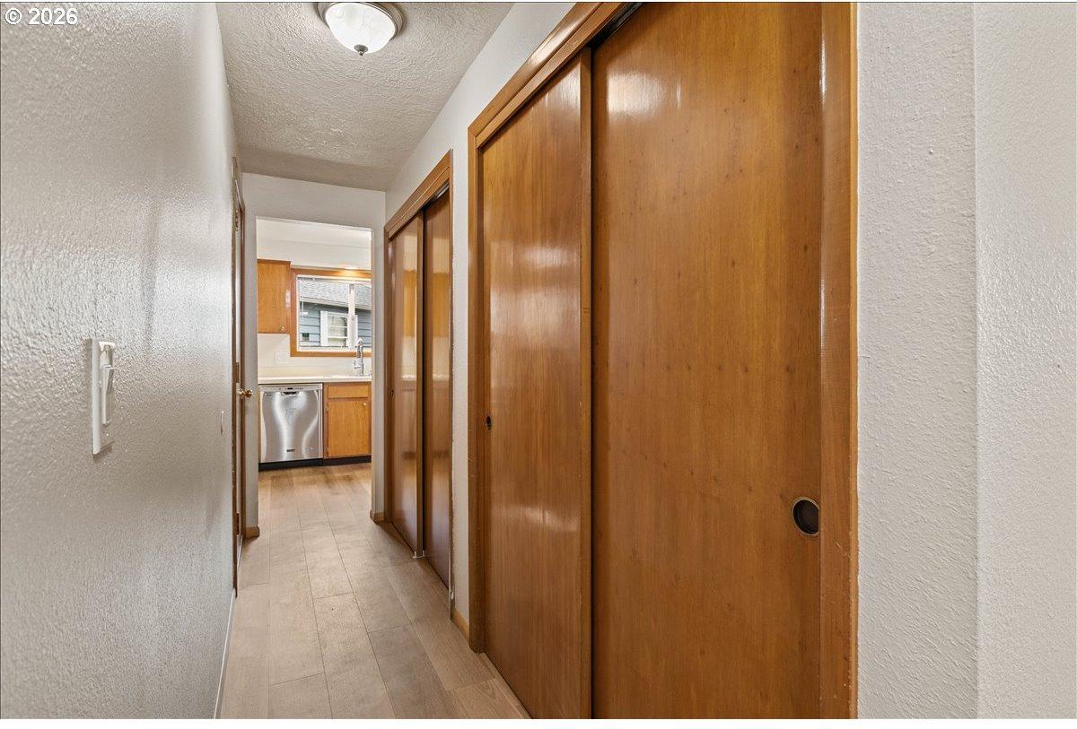 5122 Sunnyside Road Southeast Salem, OR 97306 - Photo 21 of 41 Gallery Image 21