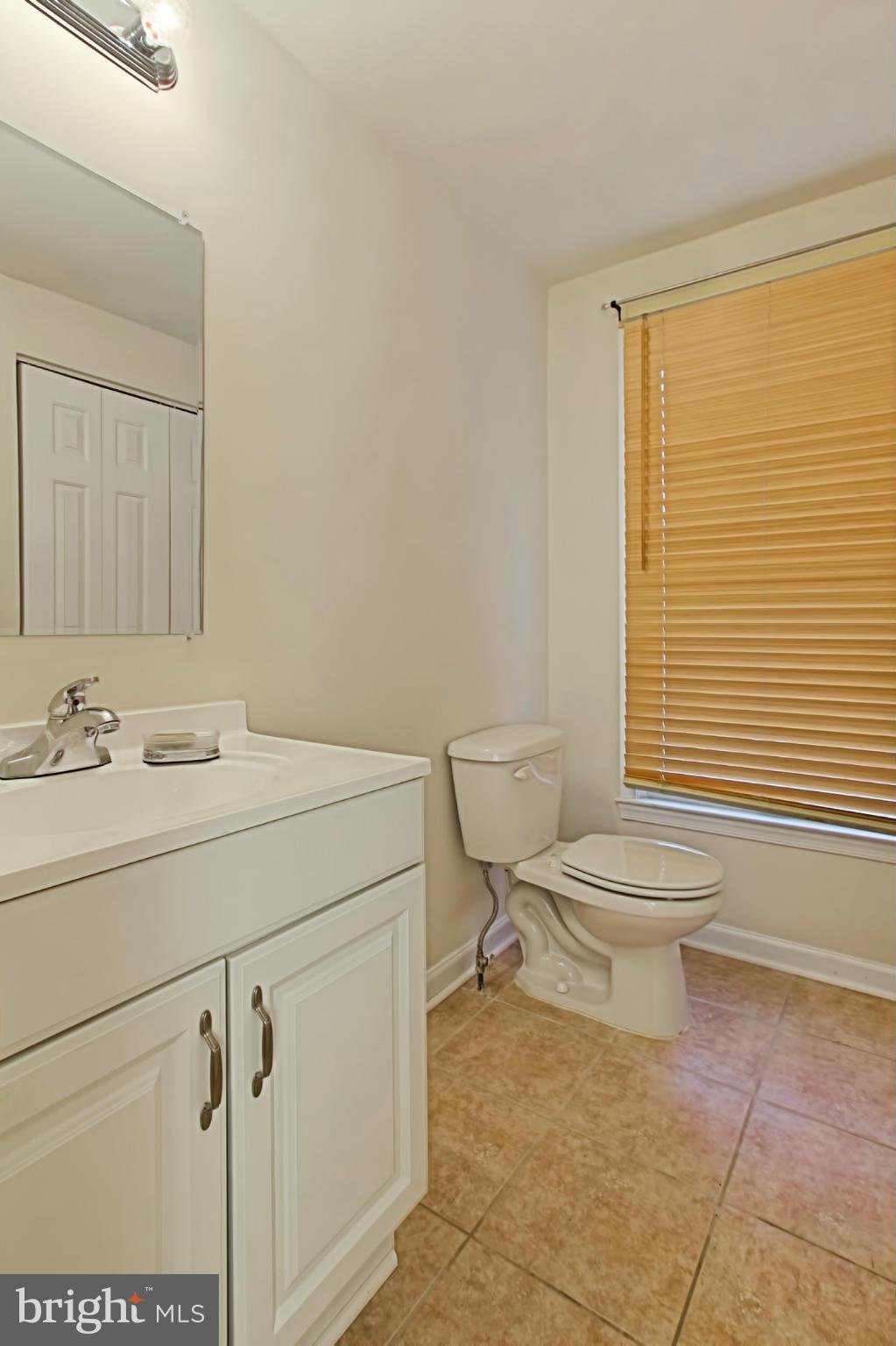 7233 Clifton Road Clifton, VA 20124 - Photo 14 of 30 Bath