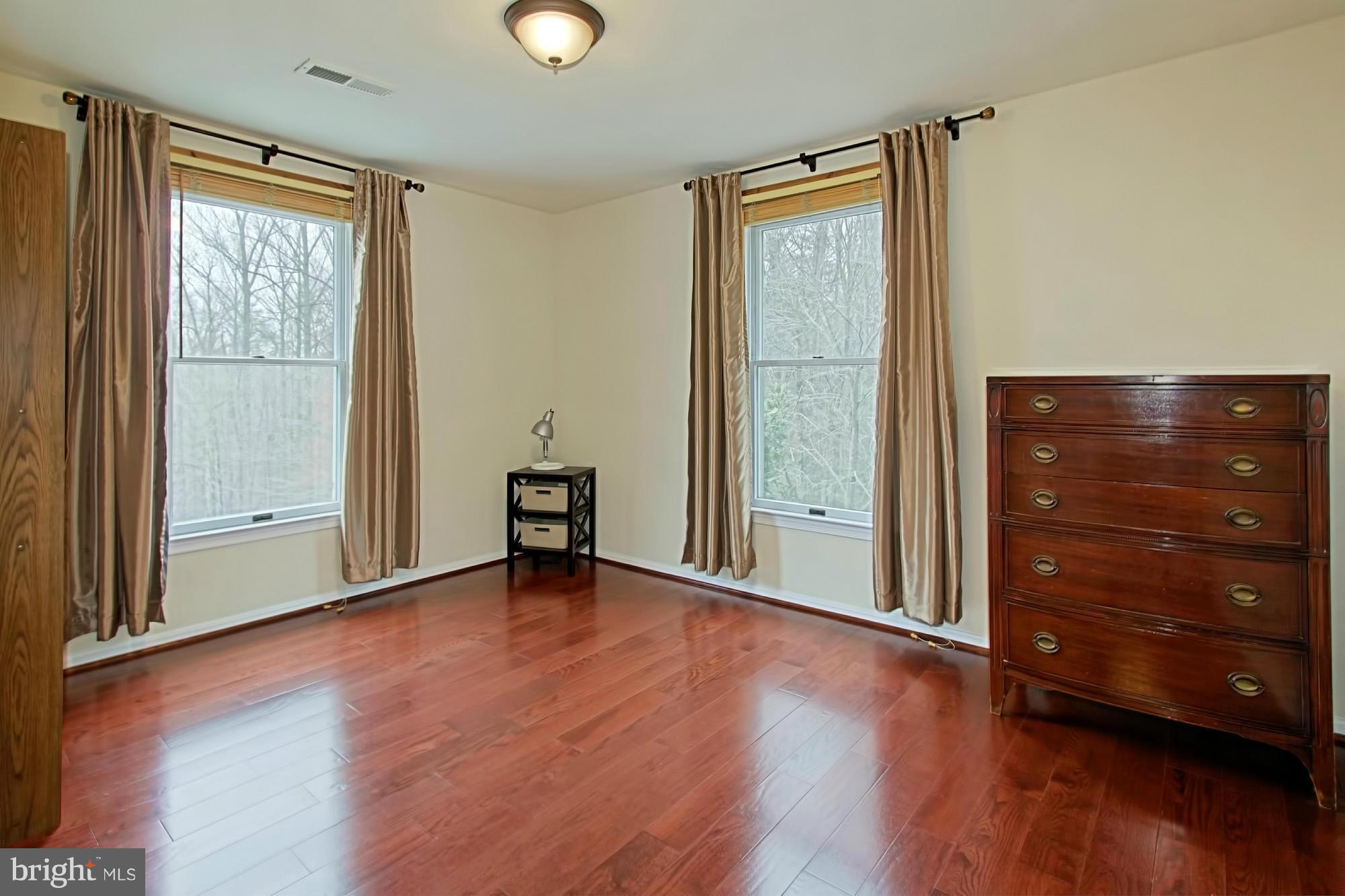 7233 Clifton Road Clifton, VA 20124 - Photo 22 of 30 Bedroom