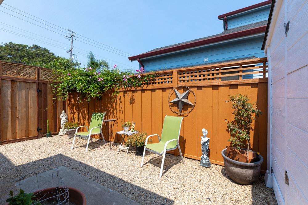 2211 Capitola Road Santa Cruz, CA 95062 - Photo 16 of 20 a view of an outdoor space with a patio