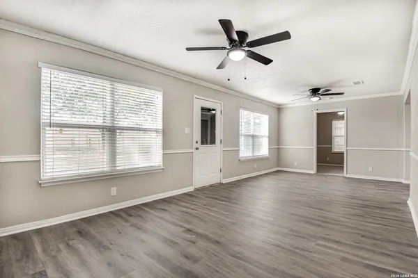$1,599 | 5230 Village, San Antonio, TX 78218